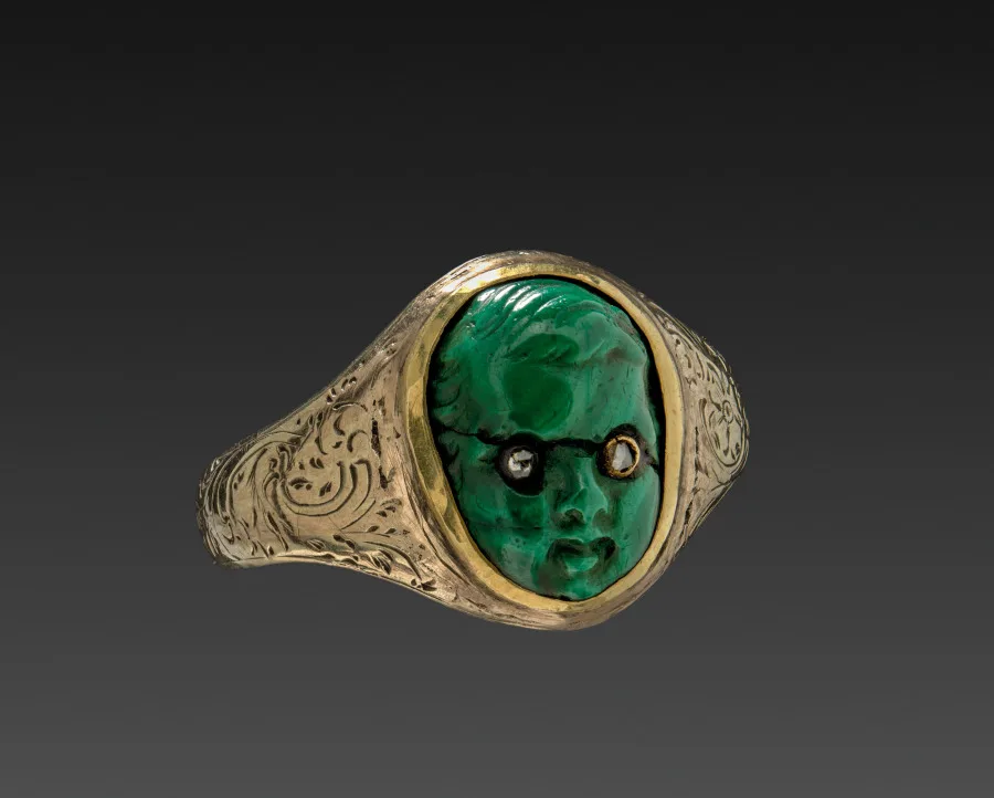 Anillo de oro antiguo de la colección del Museo de Arte de Cleveland
