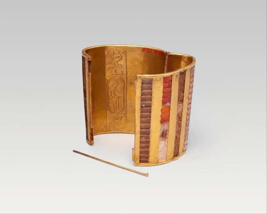 Hinged Cuff Bracelet MET DP312763