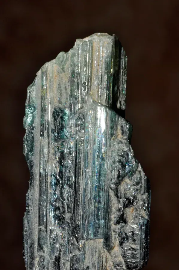 Indicolita, la turmalina azul en joyería: la rara piedra color índigo