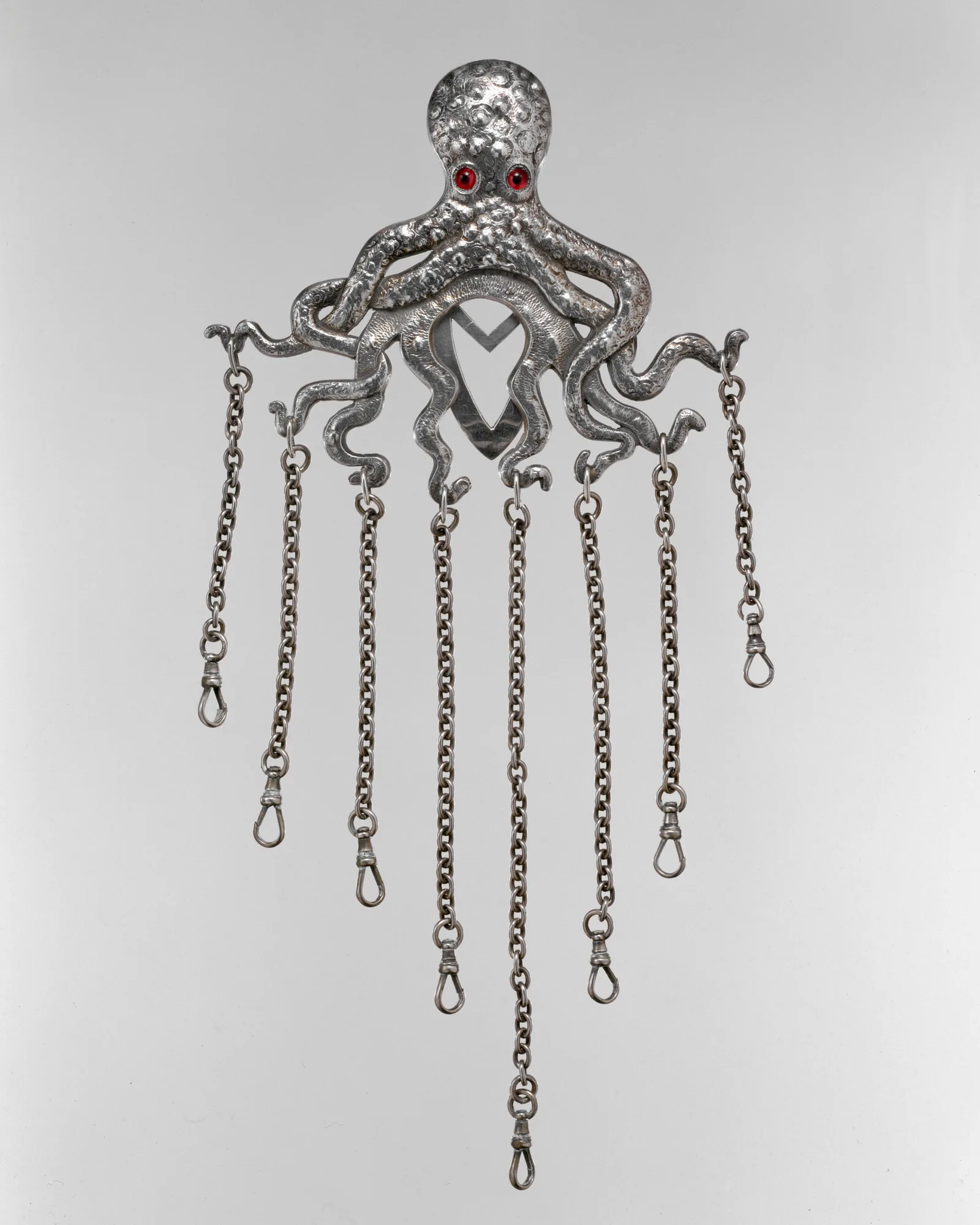 Chatelaine del siglo XIX: un broche de cintura del que colgaban las llaves de la casa