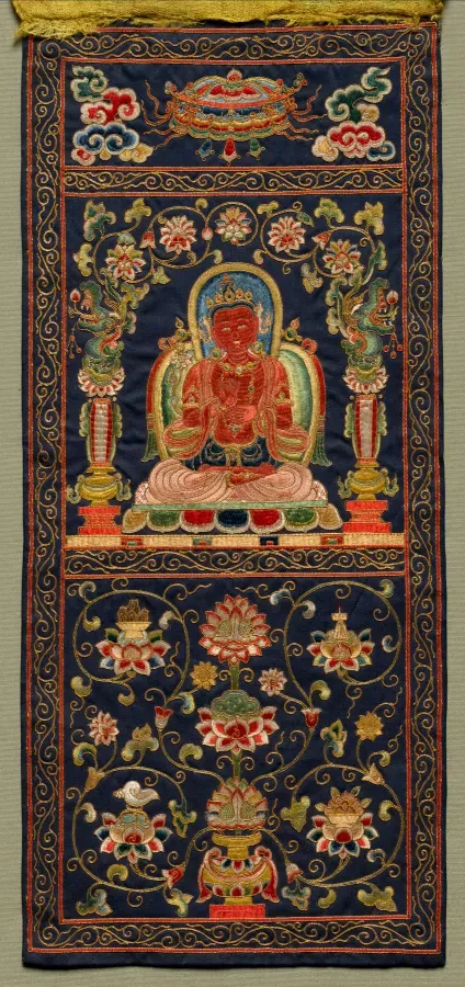 Thangka con el septimo bodhisattva, bordado chino de la dinastia Ming que representa una figura budista tantrica