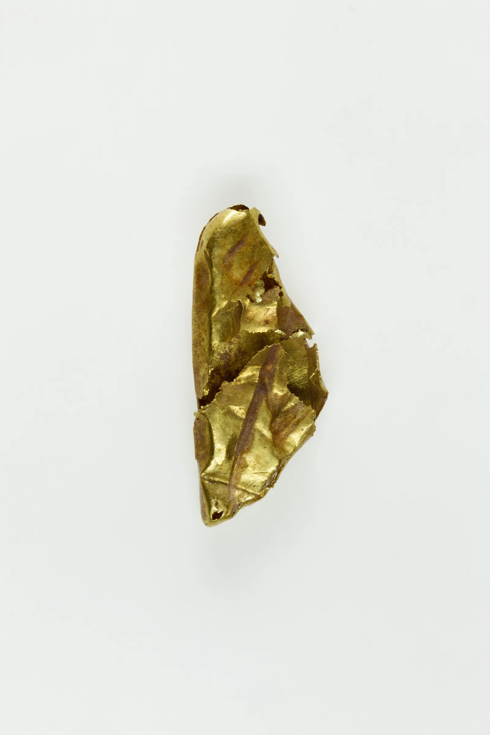 Amuleto del antiguo Egipto en forma de halcón