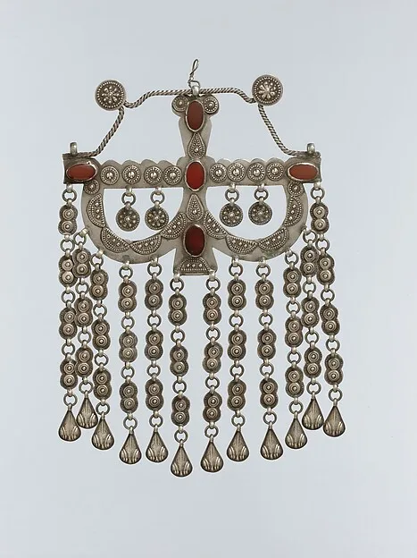 Adorno pectoral