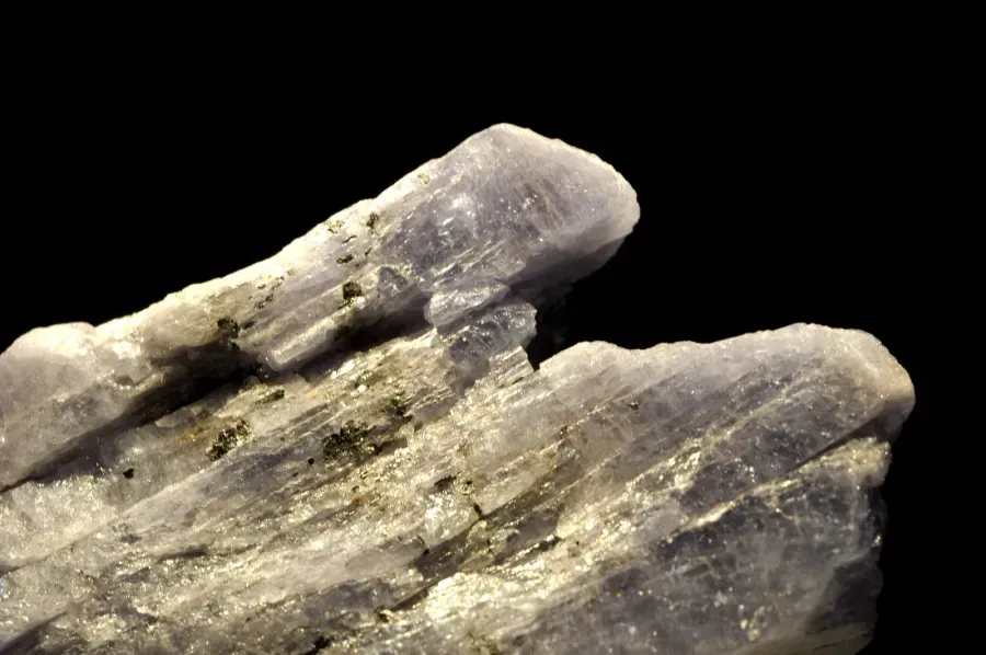 Tanzanita: la piedra azul que se extrae en un solo lugar de la Tierra