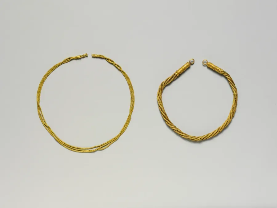 Cadena antigua de oro de tres hebras trenzadas, etrusca o romana, siglo IV a. C., Metropolitan Museum of Art