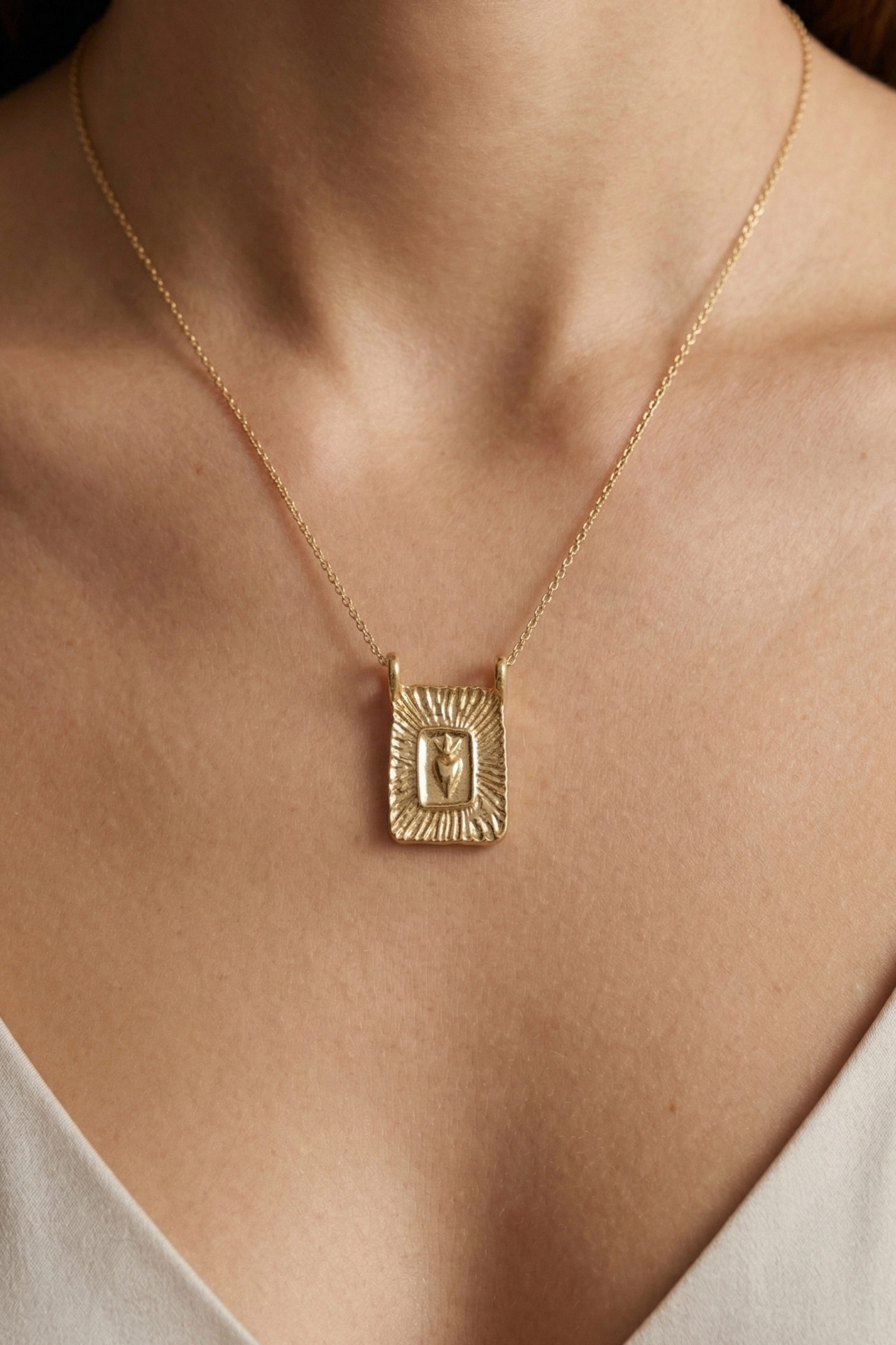 SACRED HEART FIRE PENDANT превью 4