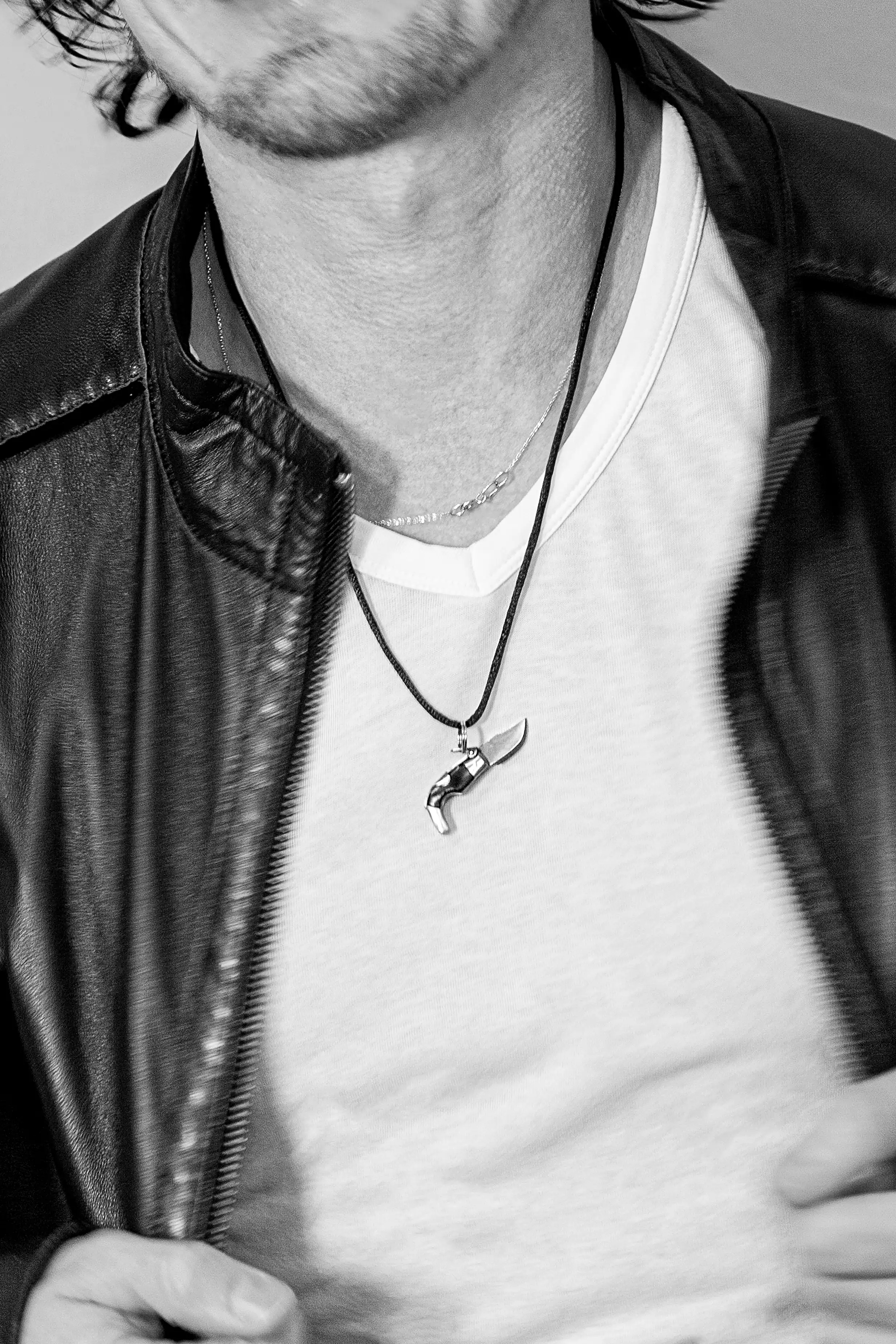 CAPAORA MINI KNIFE PENDANT