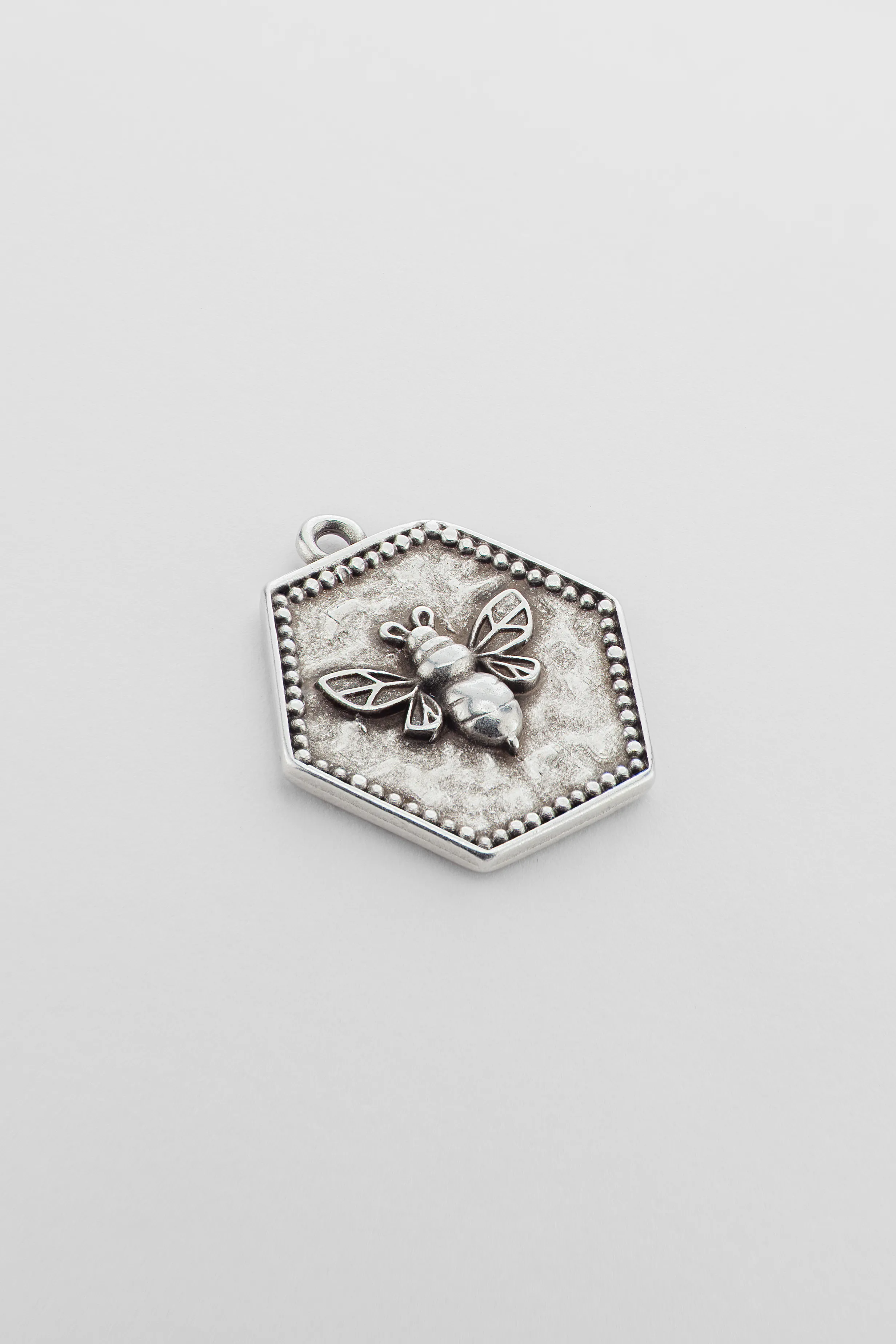 BEE IN HONEYCOMB PENDANT превью 2