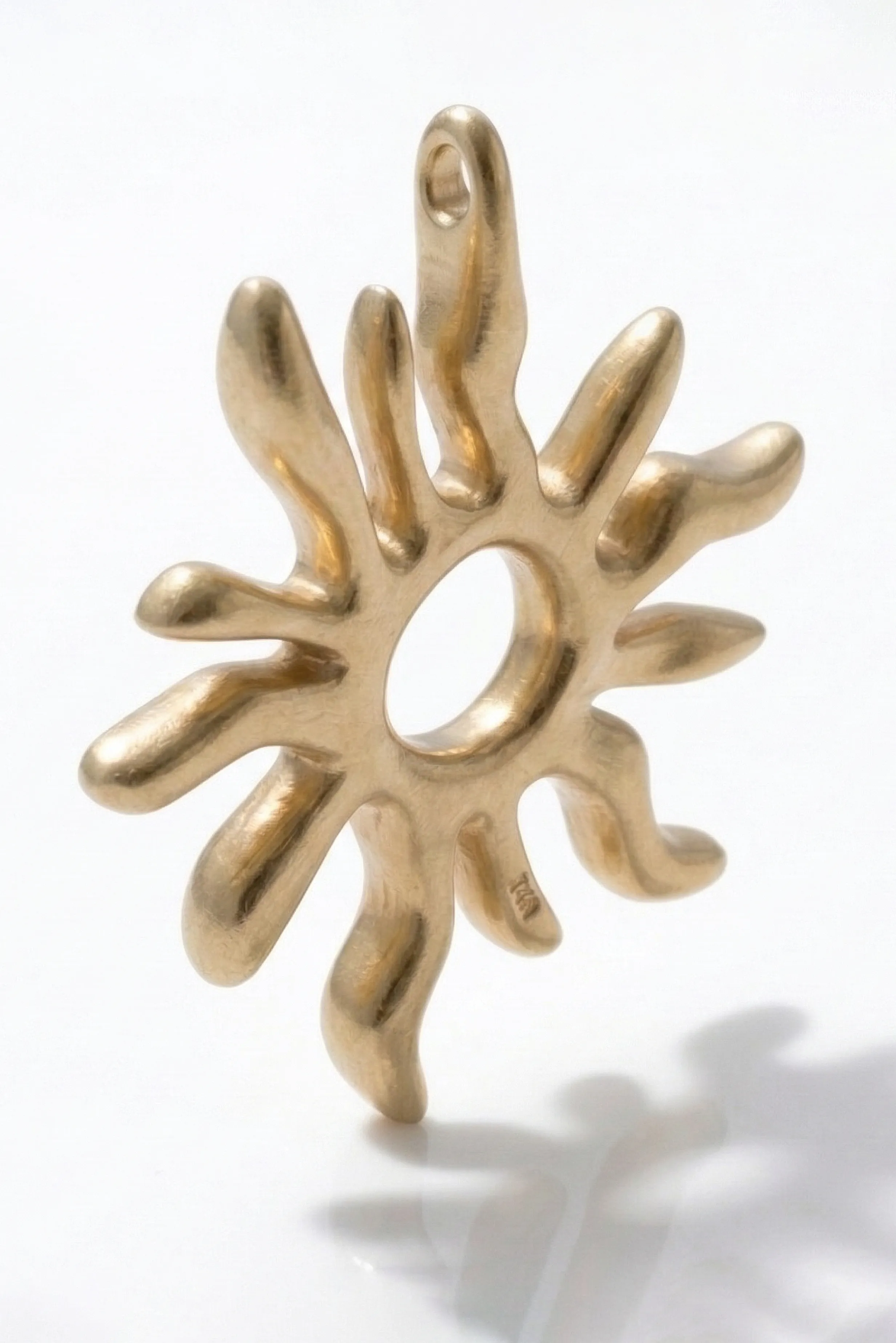 RADIANT SUN PENDANT GOLDEN превью 9